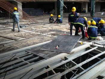 Sàn nhà để xe chung cư Hưng Phát 3 - Dự Án 29 33 20170625 094714 scaled