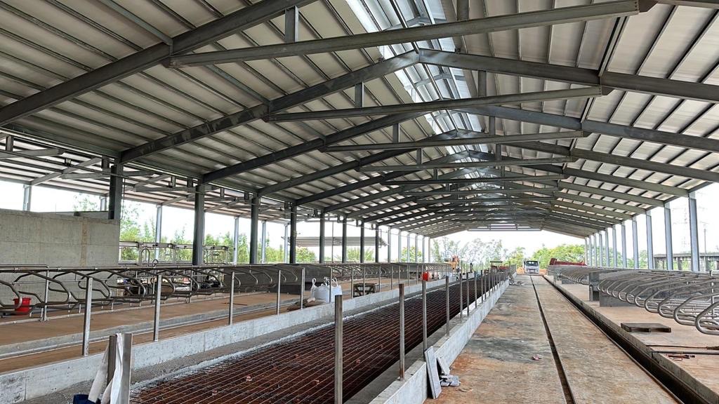 Các mẫu nhà thép tiền chế đẹp, hiện đại và giá rẻ 2025 1 Các mẫu nhà thép tiền chế đẹp