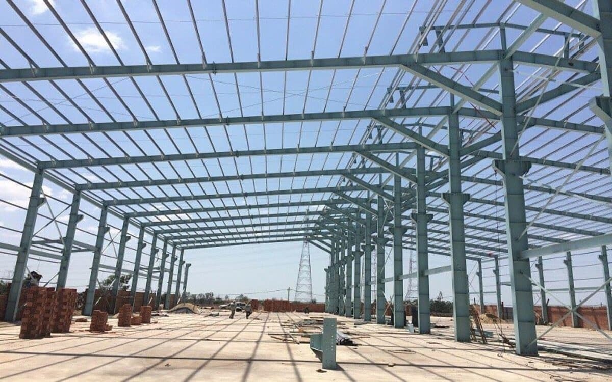 Triển vọng thị trường Nhà thép tiền chế toàn cầu năm 2026 1 Nhà thép tiền chế