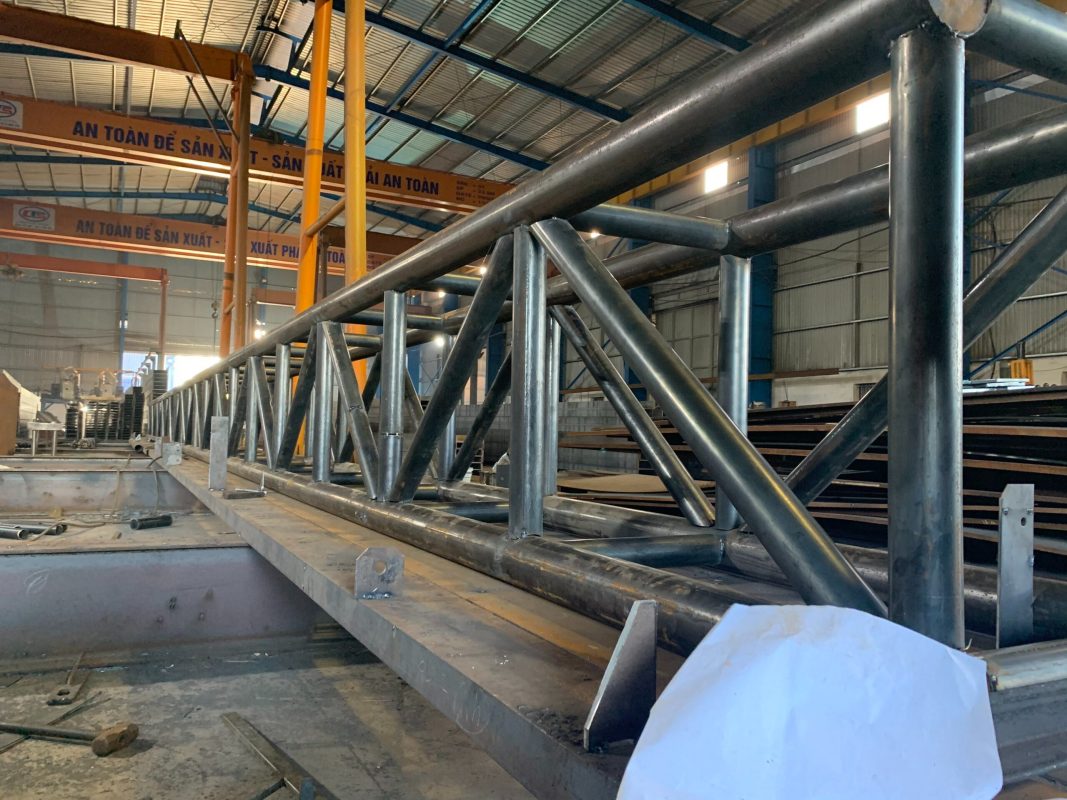 NHỮNG LƯU Ý KHI LỰA CHỌN NHÀ THẦU KẾT CẤU THÉP 2025 2 NHÀ THẦU KẾT CẤU THÉP