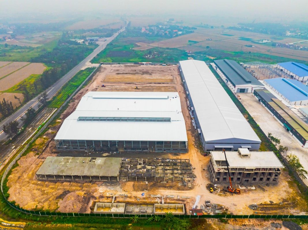 THI CÔNG NHÀ THÉP TIỀN CHẾ