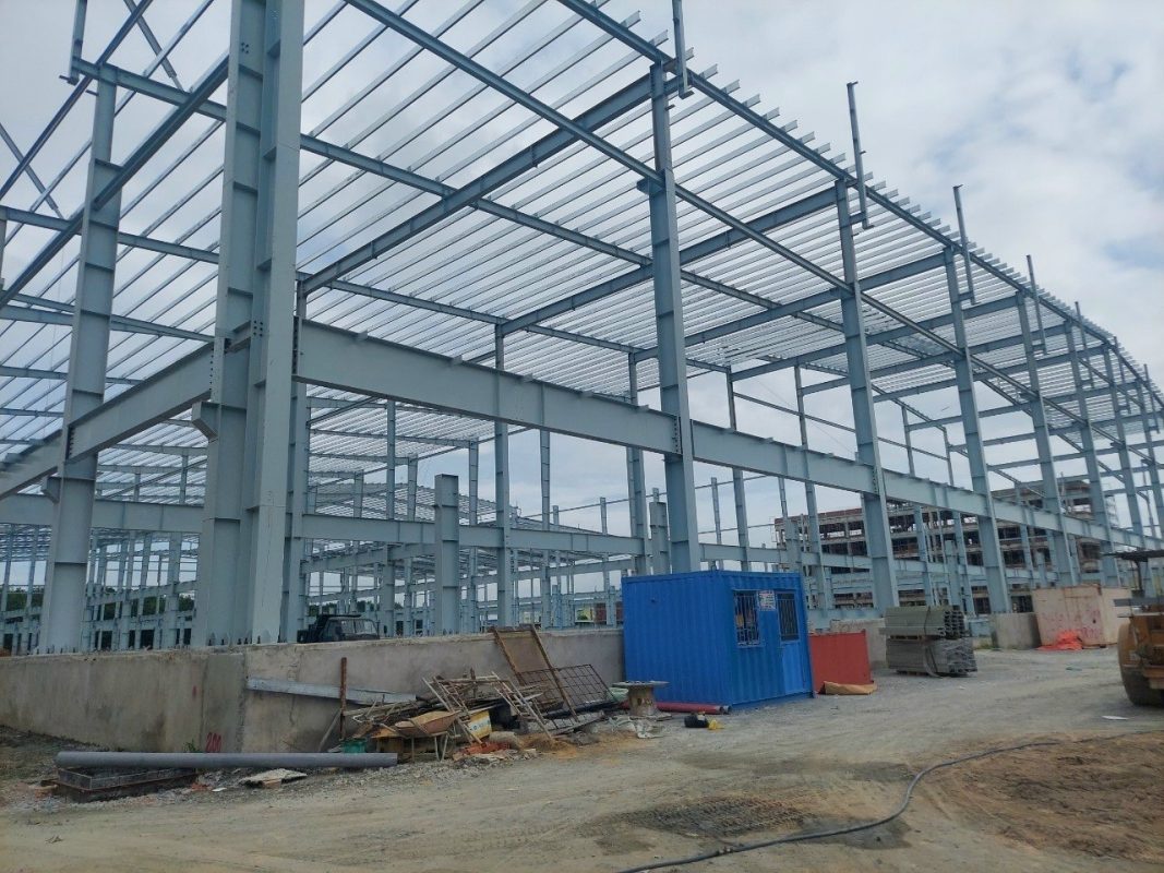Thi công kết cấu móng nhà khung thép